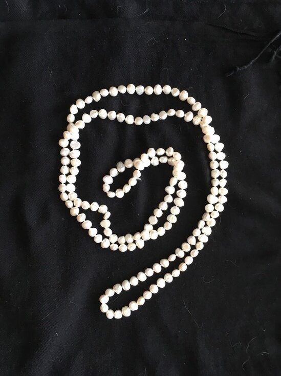 A Wealth of Pearls! Three LONG Strings of Pearls to Wear Together or Separately - Picture 4 of 6